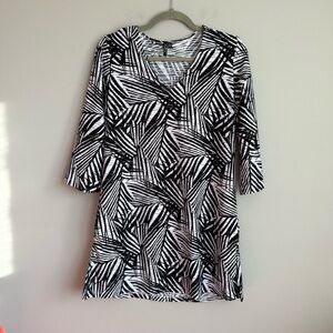 Portocruz Black and White Patterned Cover Up